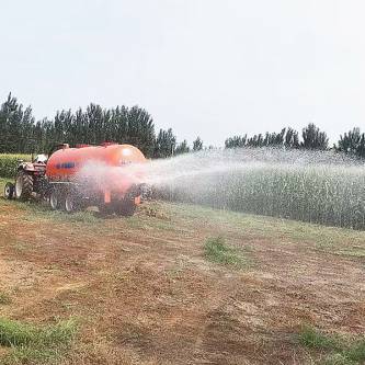 畜禽尿液抛撒车